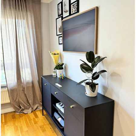Two Bedroom Flat In The Heart Of London Exterior photo