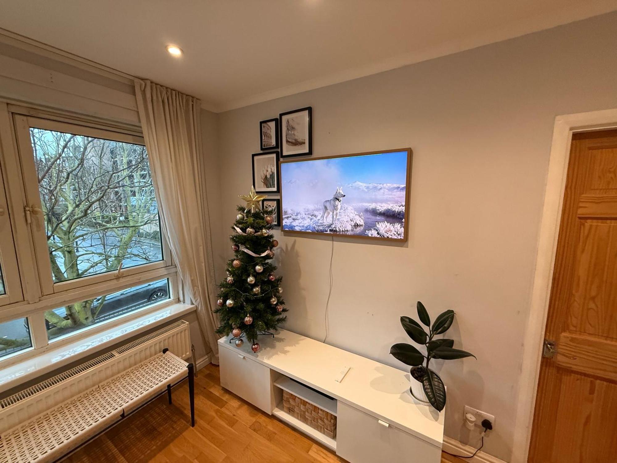 Two Bedroom Flat In The Heart Of London Exterior photo